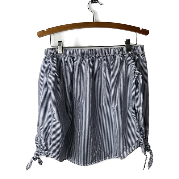 ABERCROMBIE & FITCH BLUE AND WHITE TOP C5 - Picture 4 of 5